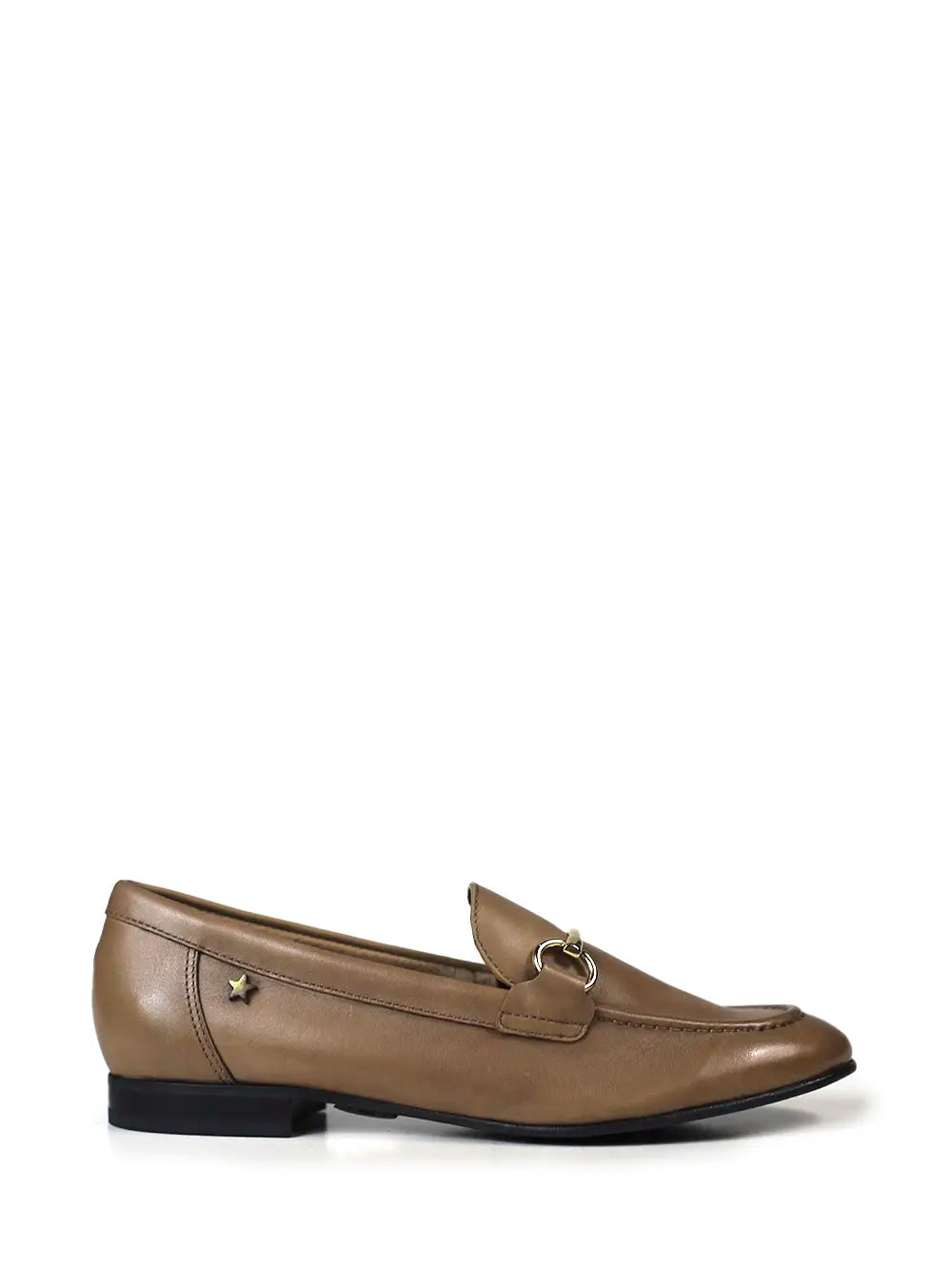 Loafer em Pele Camel e Metal