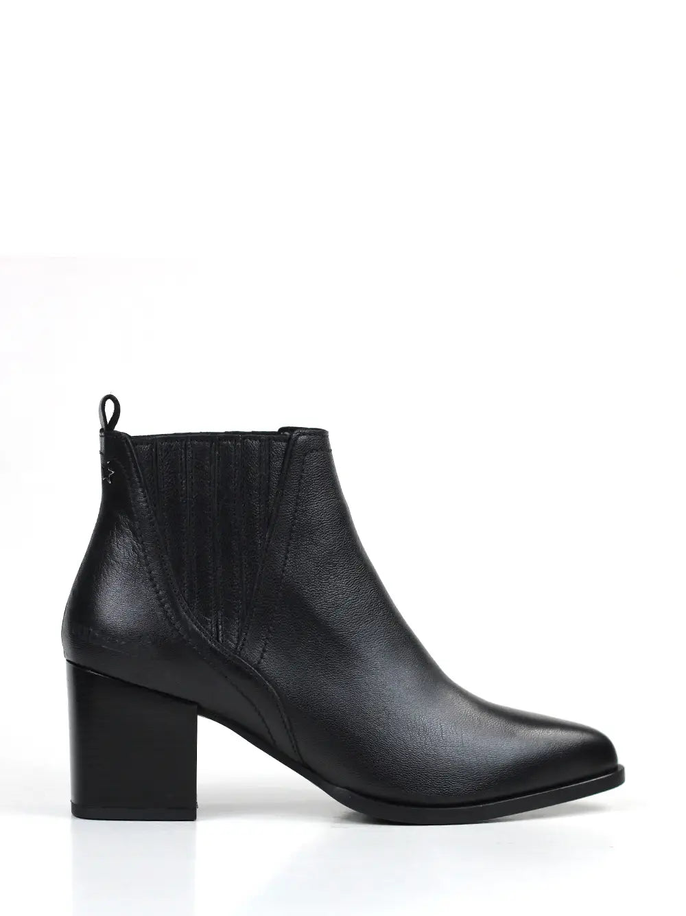 Bota Preta em Pele Texturizada com Salto em Bloco