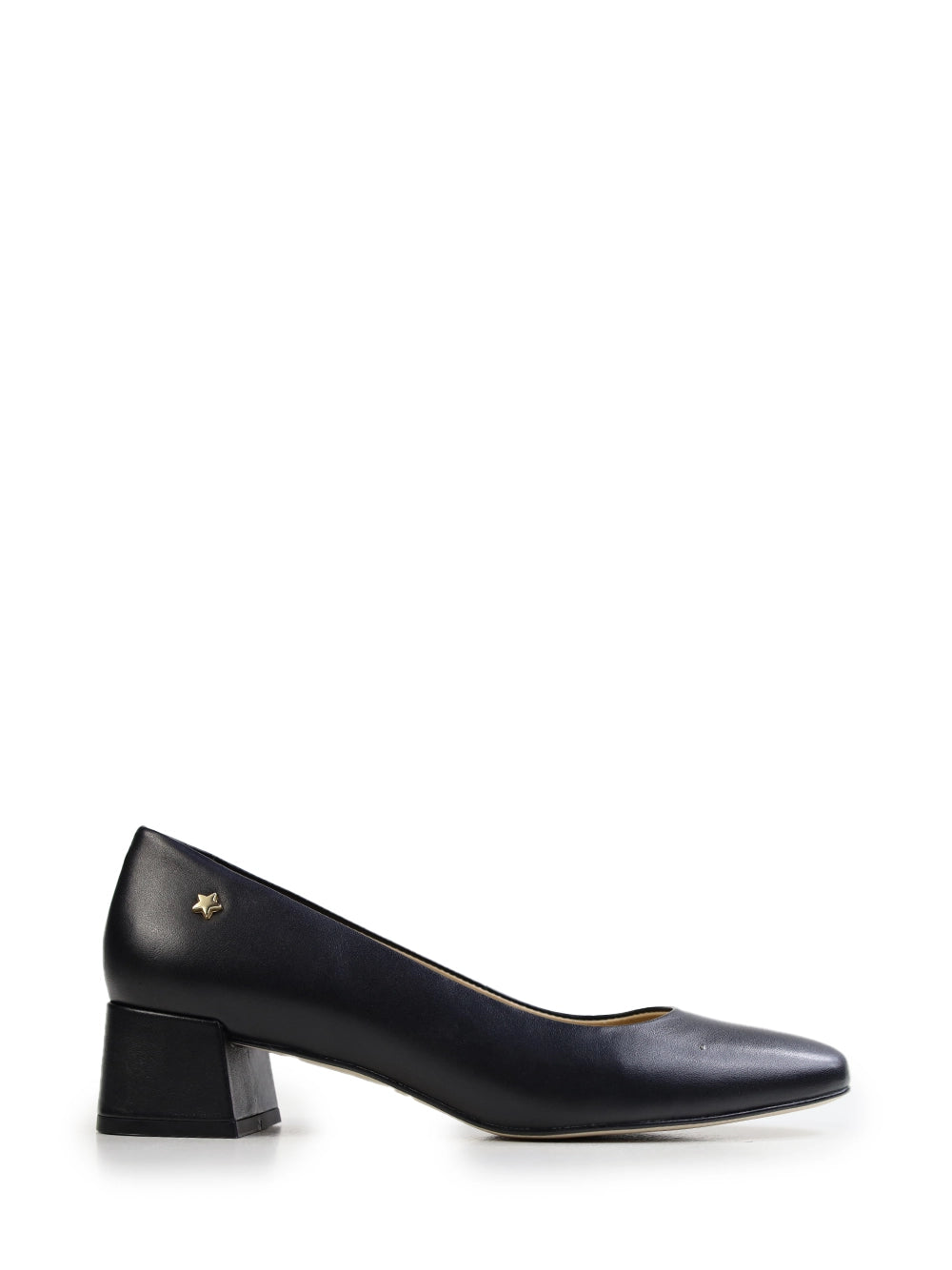 Scarpin Preto em Pele e Salto Bloco