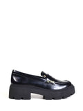 Loafer Preto em Pele e Spikes