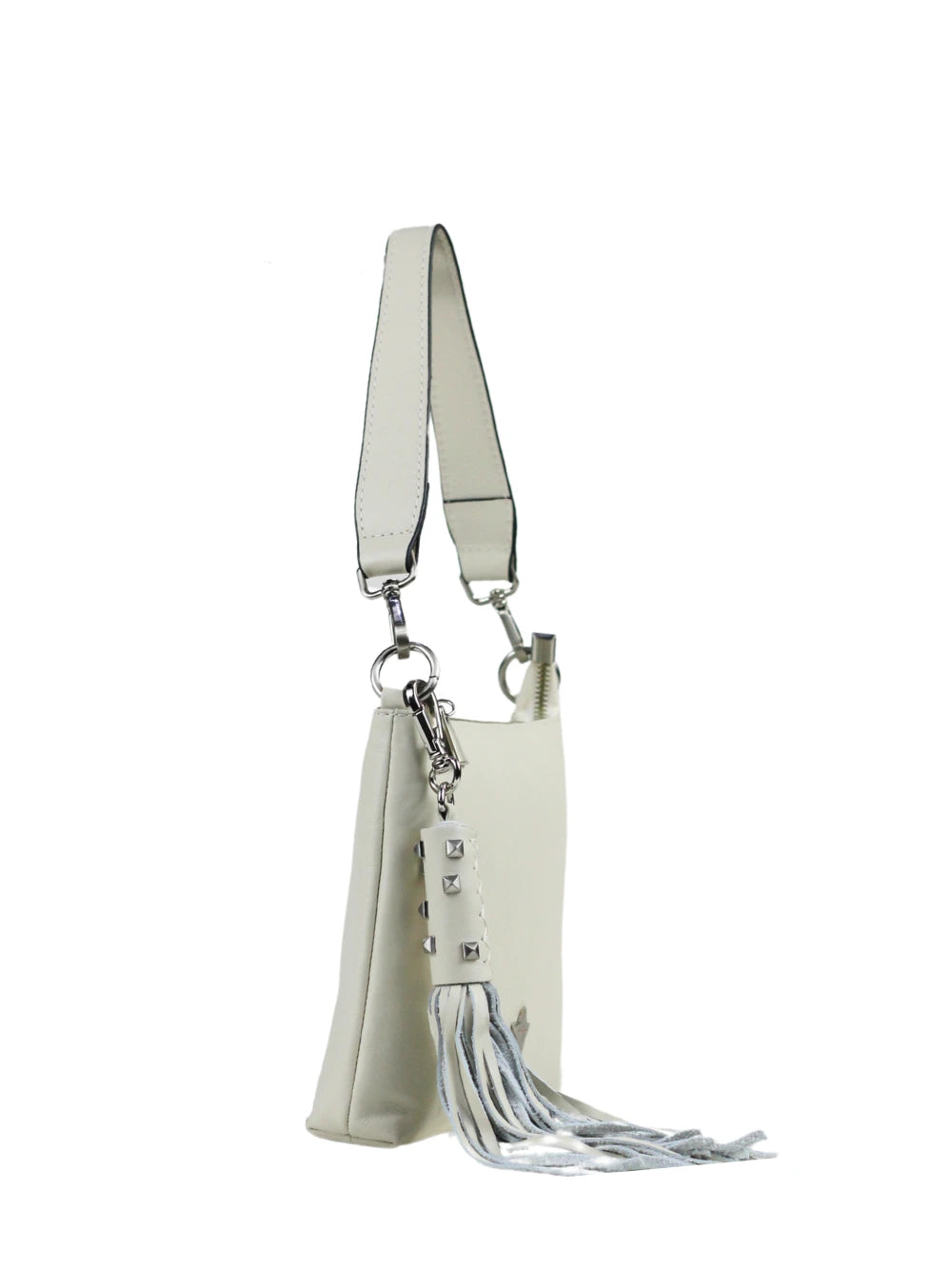 Bolso de piel blanca con detalles de flecos