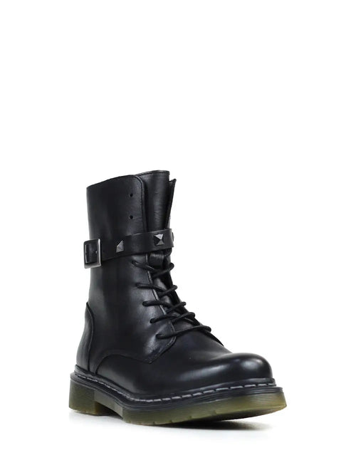 Schwarzer Leder- und Schnallenstiefel
