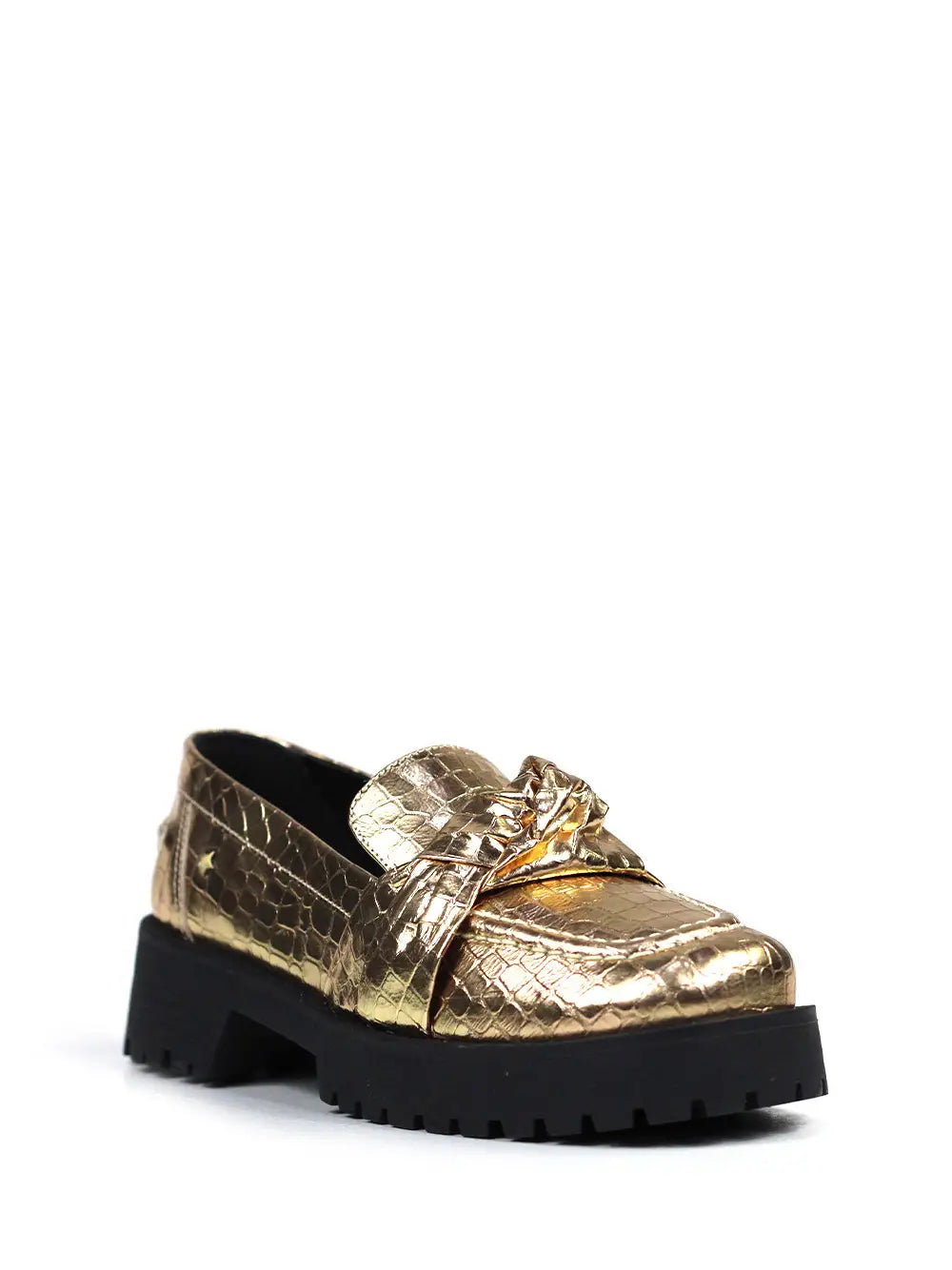 Loafer aus goldenem Leder mit Kroko-Effekt und behandelter Sohle