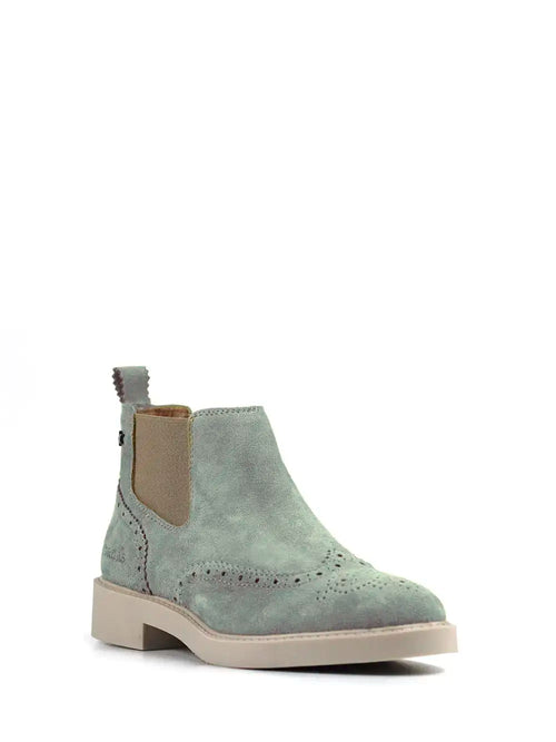 Grüner Wildlederstiefel mit beiger Sohle