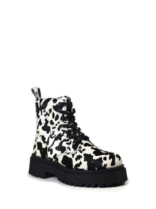 Schwarzer Stiefel mit Kuh-Animal-Print