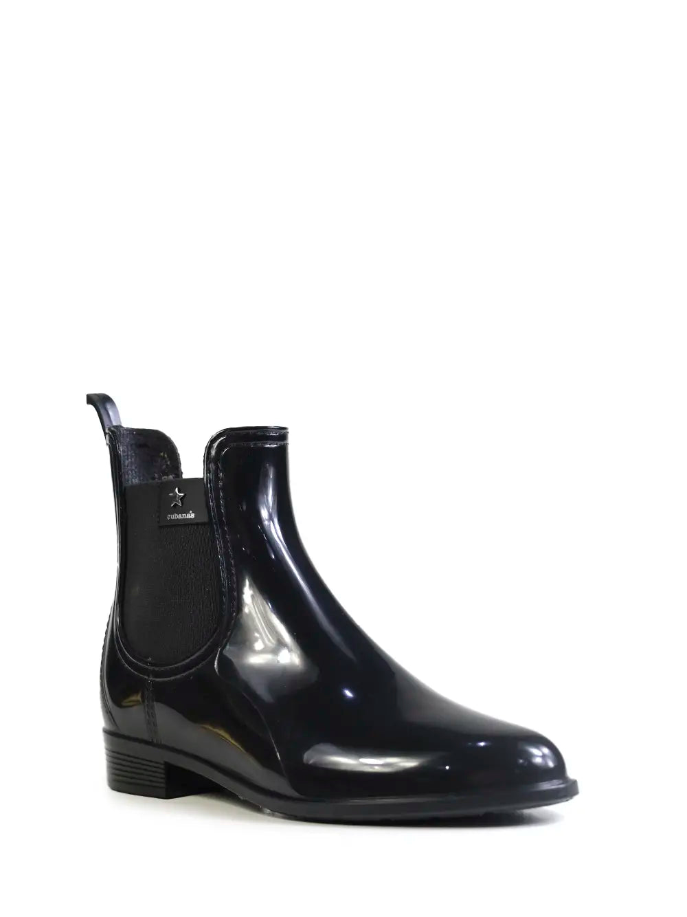 Bota de agua negra y suela lisa