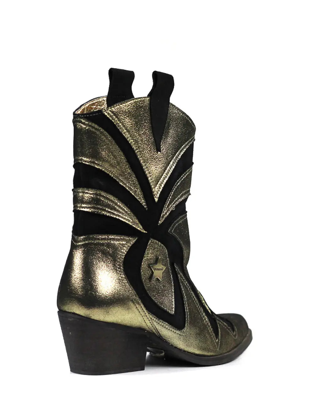 Bota de Piel Dorada y Detalles de Ante Negro