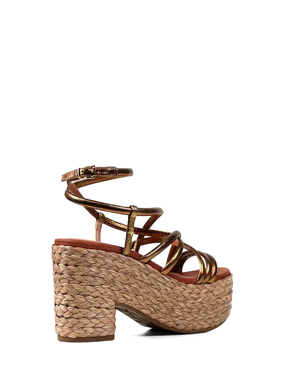 Sandália com Plataforma e Tiras Metalizadas