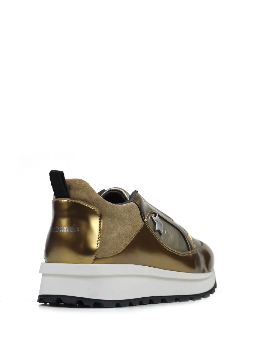 Ténis em Pele Dourada e Sola Volumosa