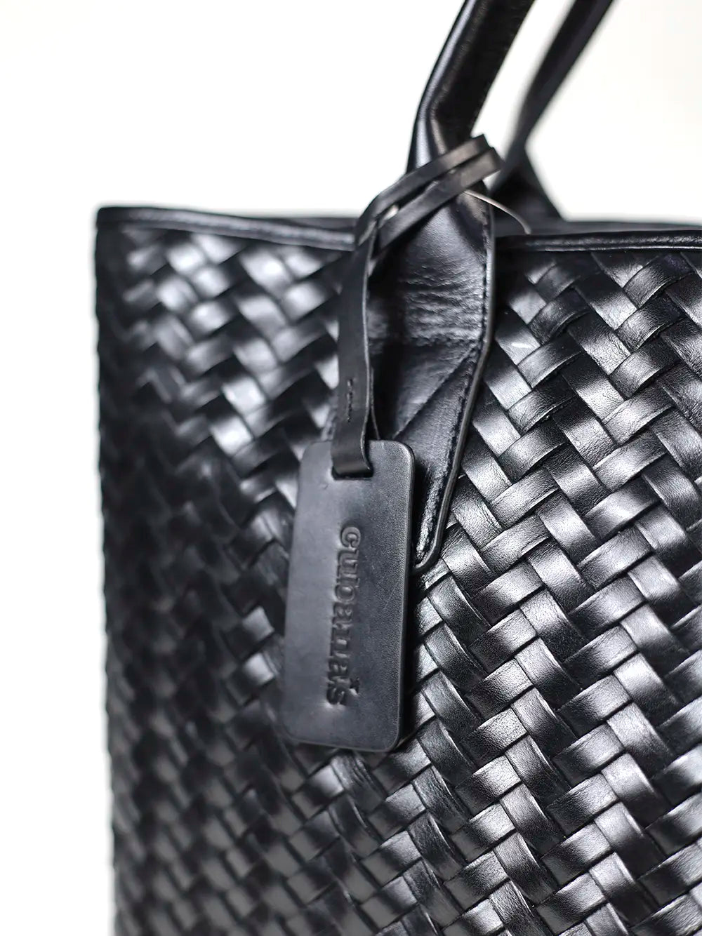 Mala Shopper Preta em Pele Entrançada