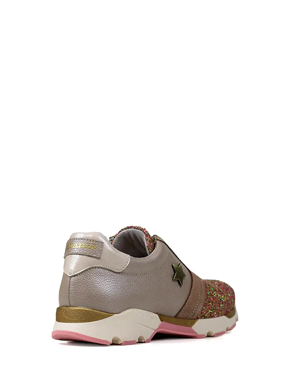 Ténis em Pele Beige Metalizada e Pormenor em Glitter