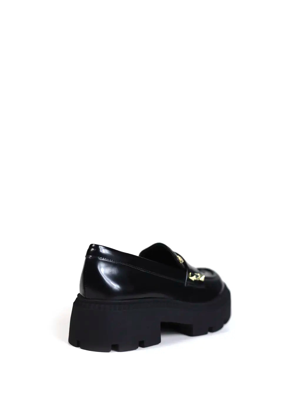 Loafer Preto em Pele e Spikes