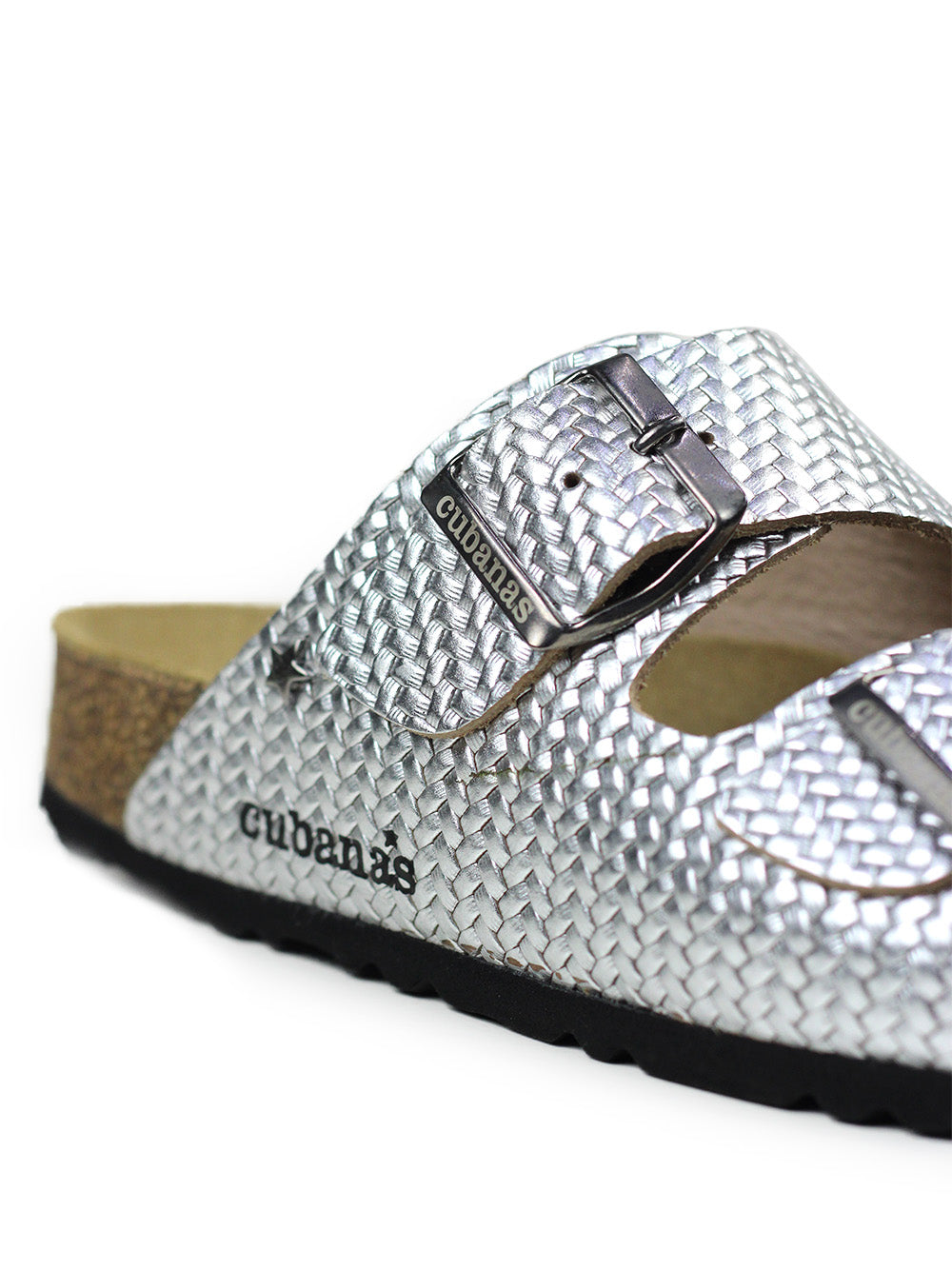 Sandália Amália em Pele Prata com Duas Tiras