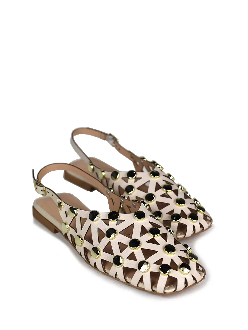 Mule em Branca Pele e Tachas