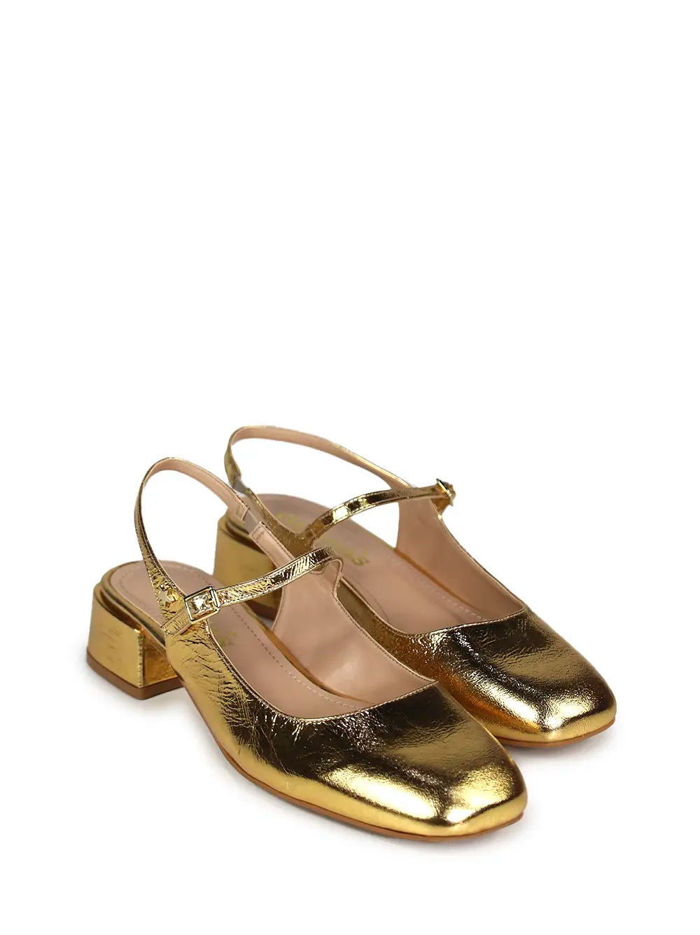 Sapato em Pele Dourada