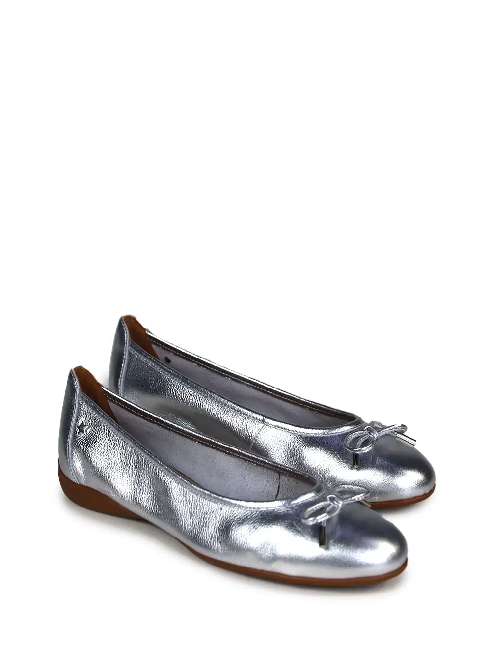 Sabrina in Silver Skin