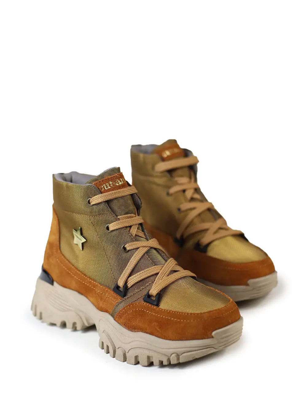 Ténis em Tecido Castanho e Camurça