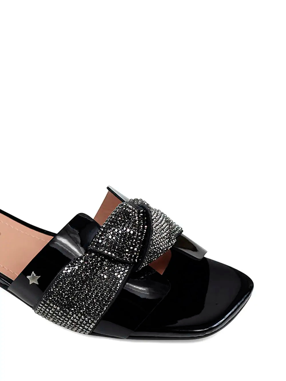 Sandalia Negra de Piel con Tira de Strass