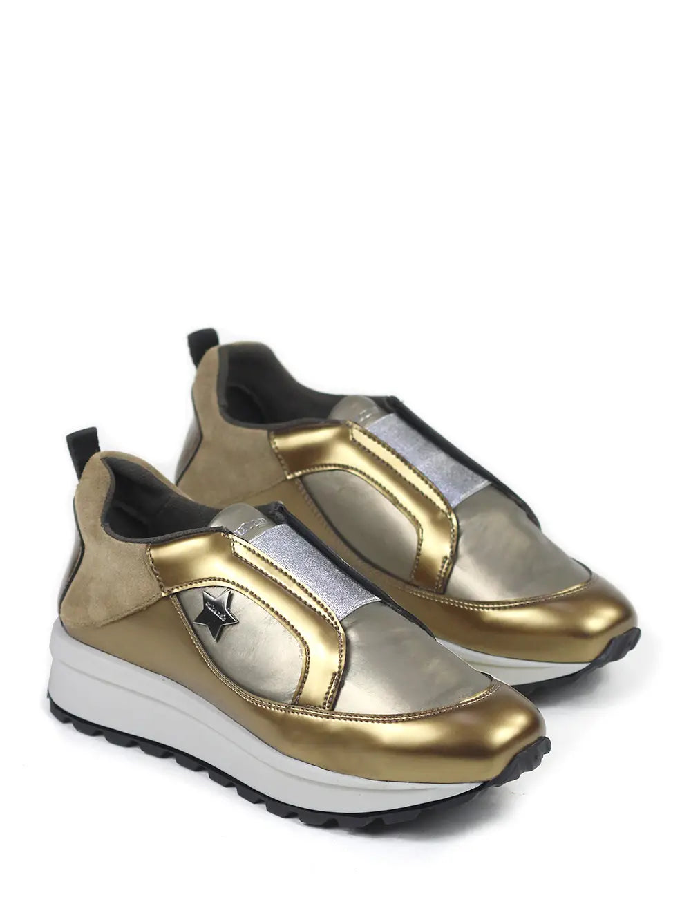 Ténis em Pele Dourada e Sola Volumosa