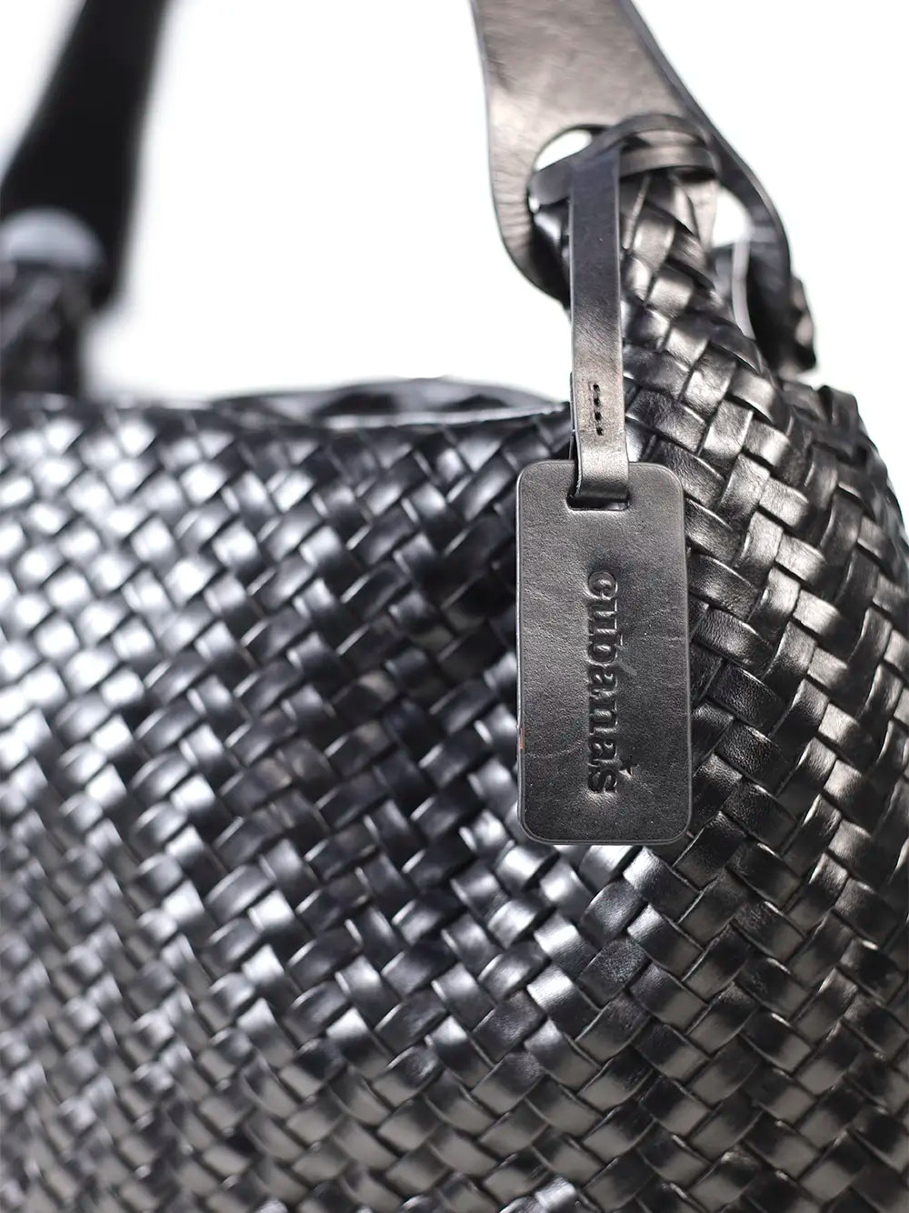 Sac en cuir tressé noir