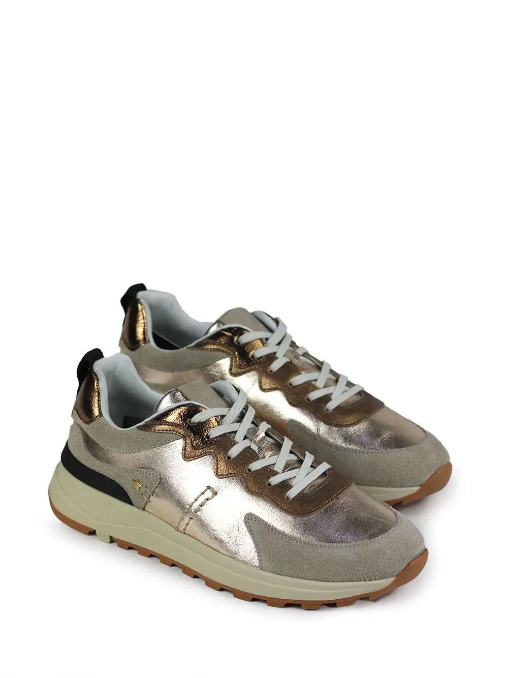 Ténis em Pele Dourada e Atacadores