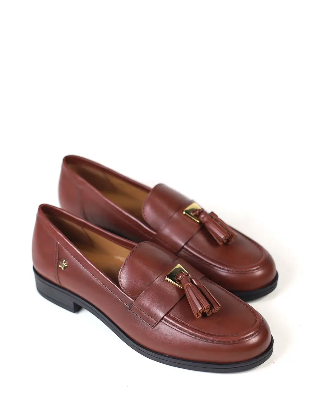 Mocasines de piel marrón con detalle de flecos