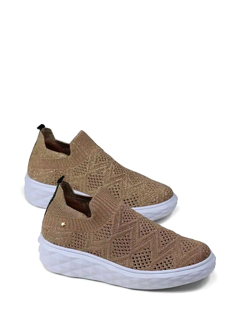 Zapatillas de tela beis con suela voluminosa